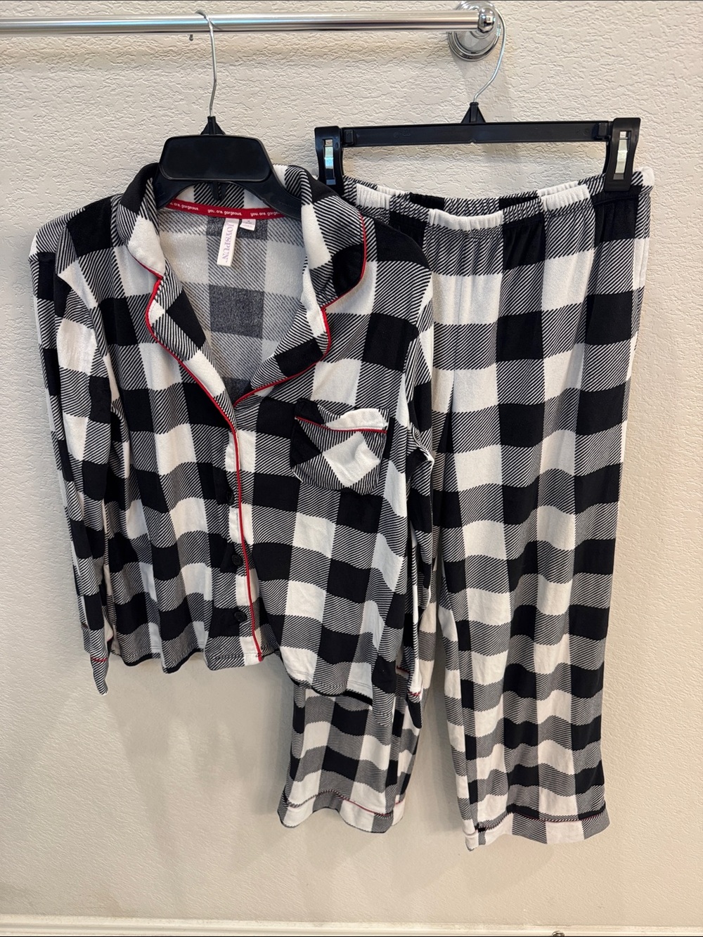 JoySpun Women’s Plaid Pajama Set